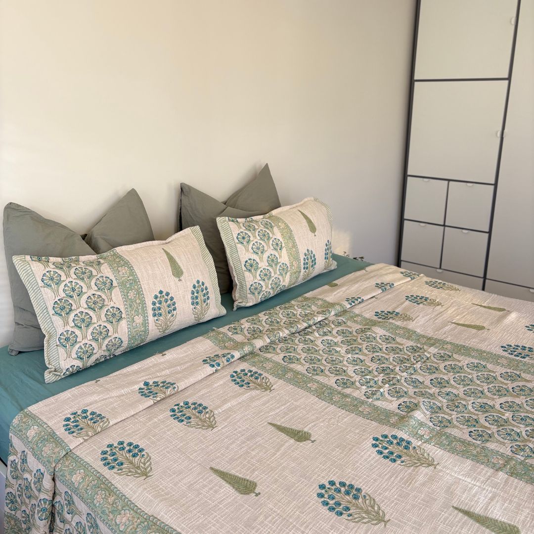 Handcrafted Block Printed Cotton Bed Cover – King Size (275 x 275 cm) | With 2 Pillow Covers