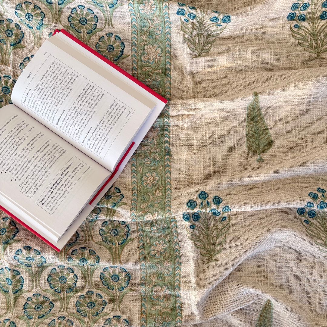 Handcrafted Block Printed Cotton Bed Cover – King Size (275 x 275 cm) | With 2 Pillow Covers