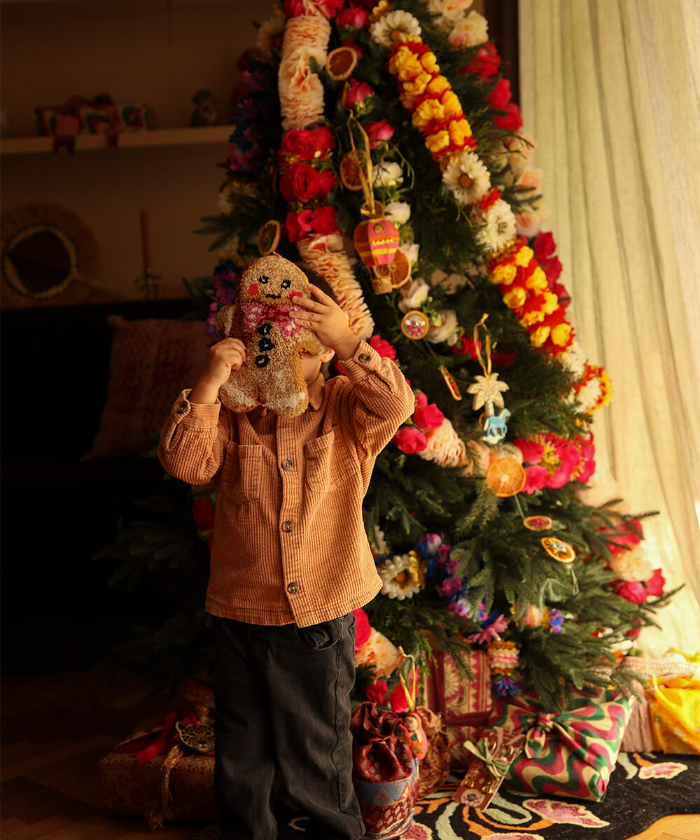 Ginger Bread Gift Hanger on a Christmas tree