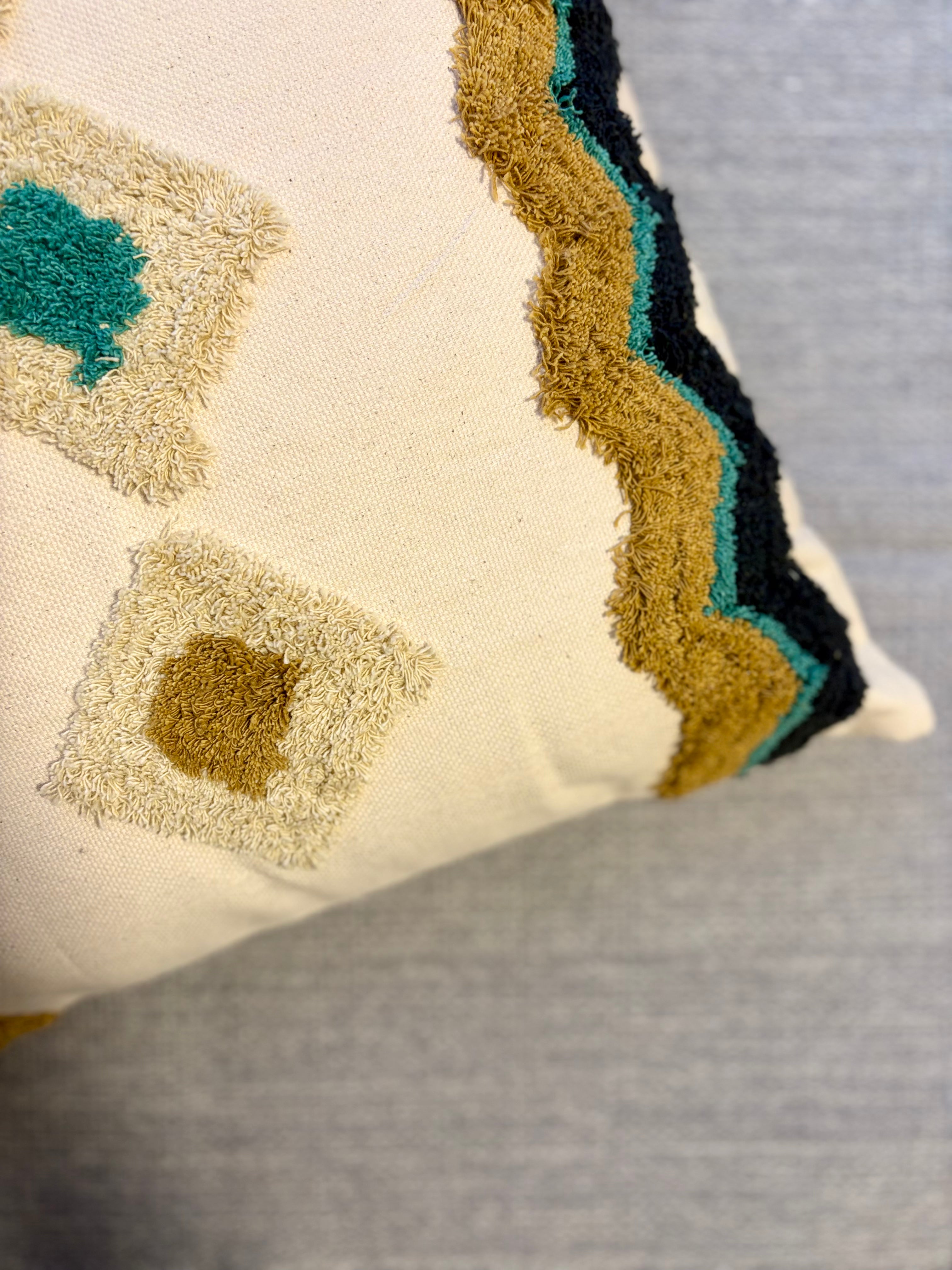 Tufted Cushion Cover - Midsummer Night's Dream