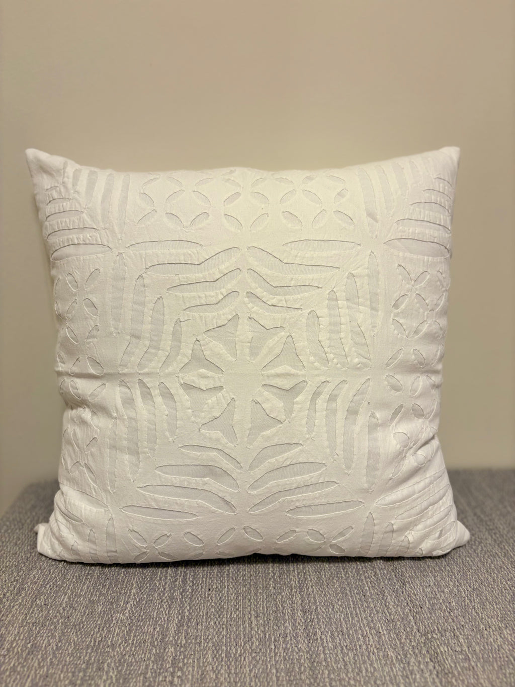 Appliqué Cushion Cover - Warm Snow
