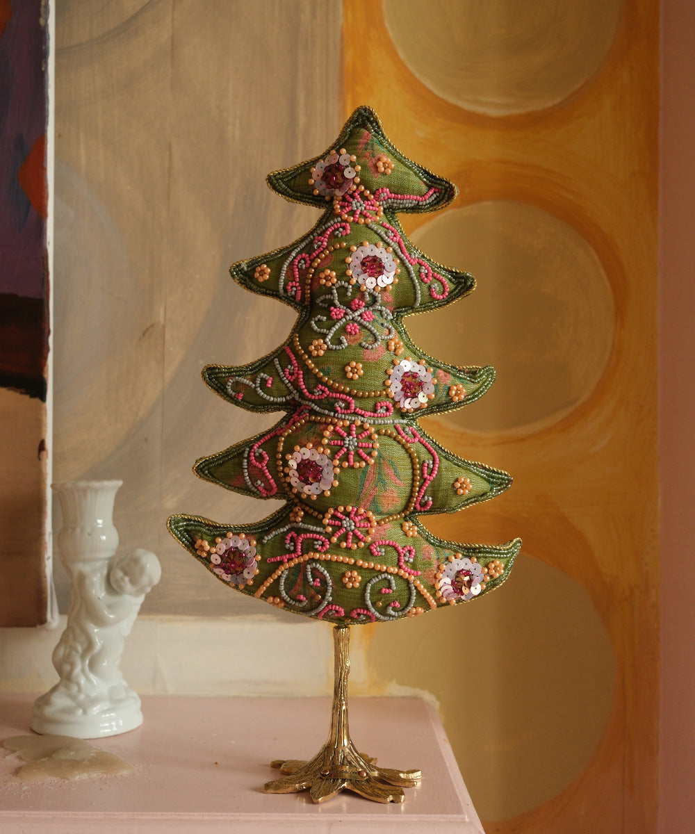 Whimsy Christmas Tree Large Green styled