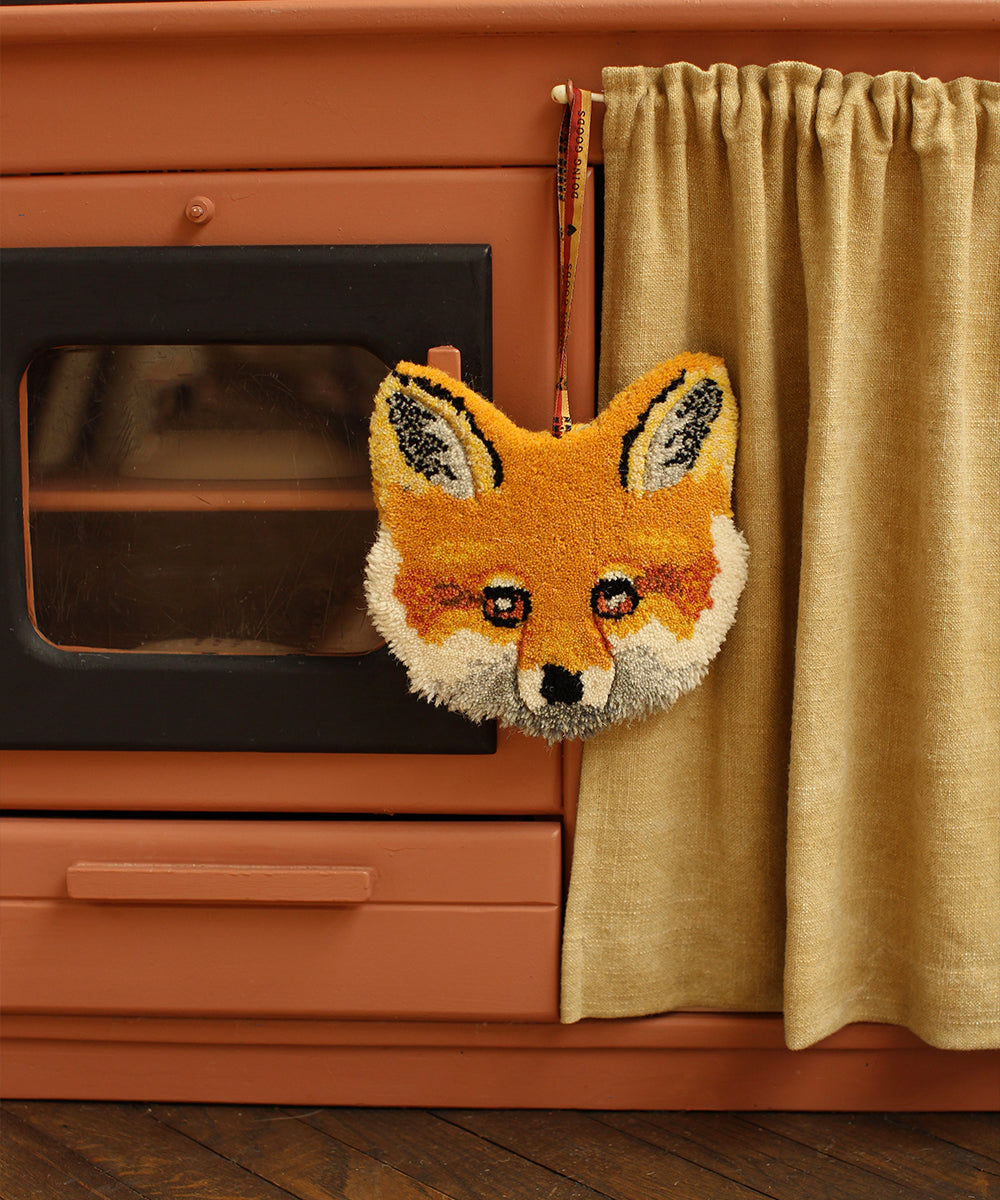 Freddy Fox Gift Hanger